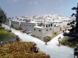 Model of Catalhöyük, an Anatolian settlement that flourished about 7,000 BCE. Foraging villagers began to mix farming into their subsistence strategies and then to domesticate wheat.