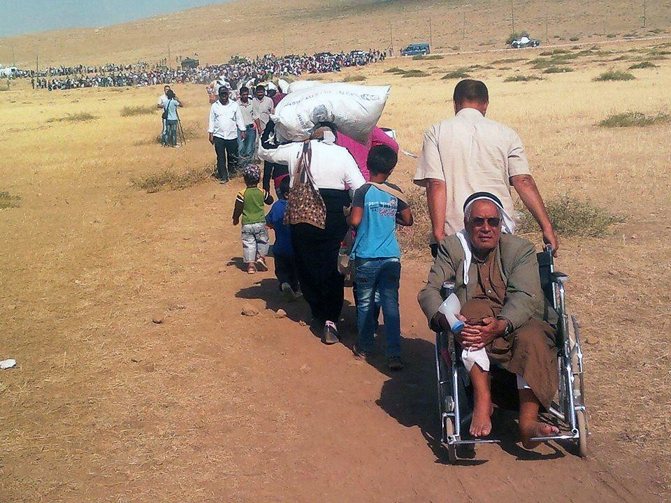 Massive influx of Syrian Kurdish refugees into Turkey