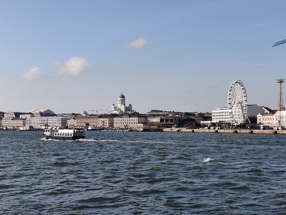 Helsinki Harbour by AZ90210 is licensed by CC BY-SA 4.0