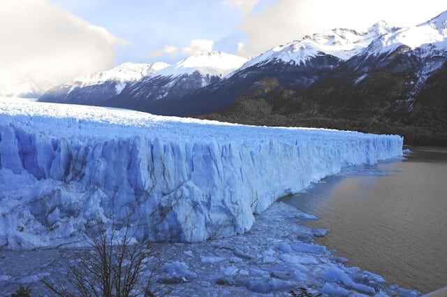 Photo by Amar Adestiempo is licensed by Unsplash